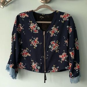 🔴 5/$25 ~ Girl’s Long Sleeve Top